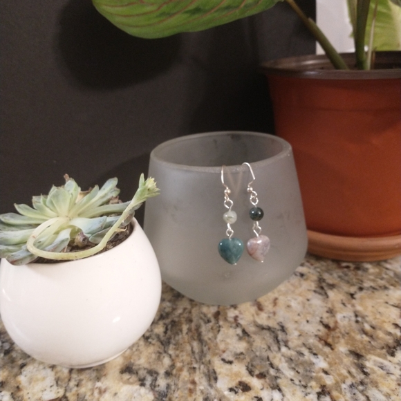 Earrings - Picture 3 of 9